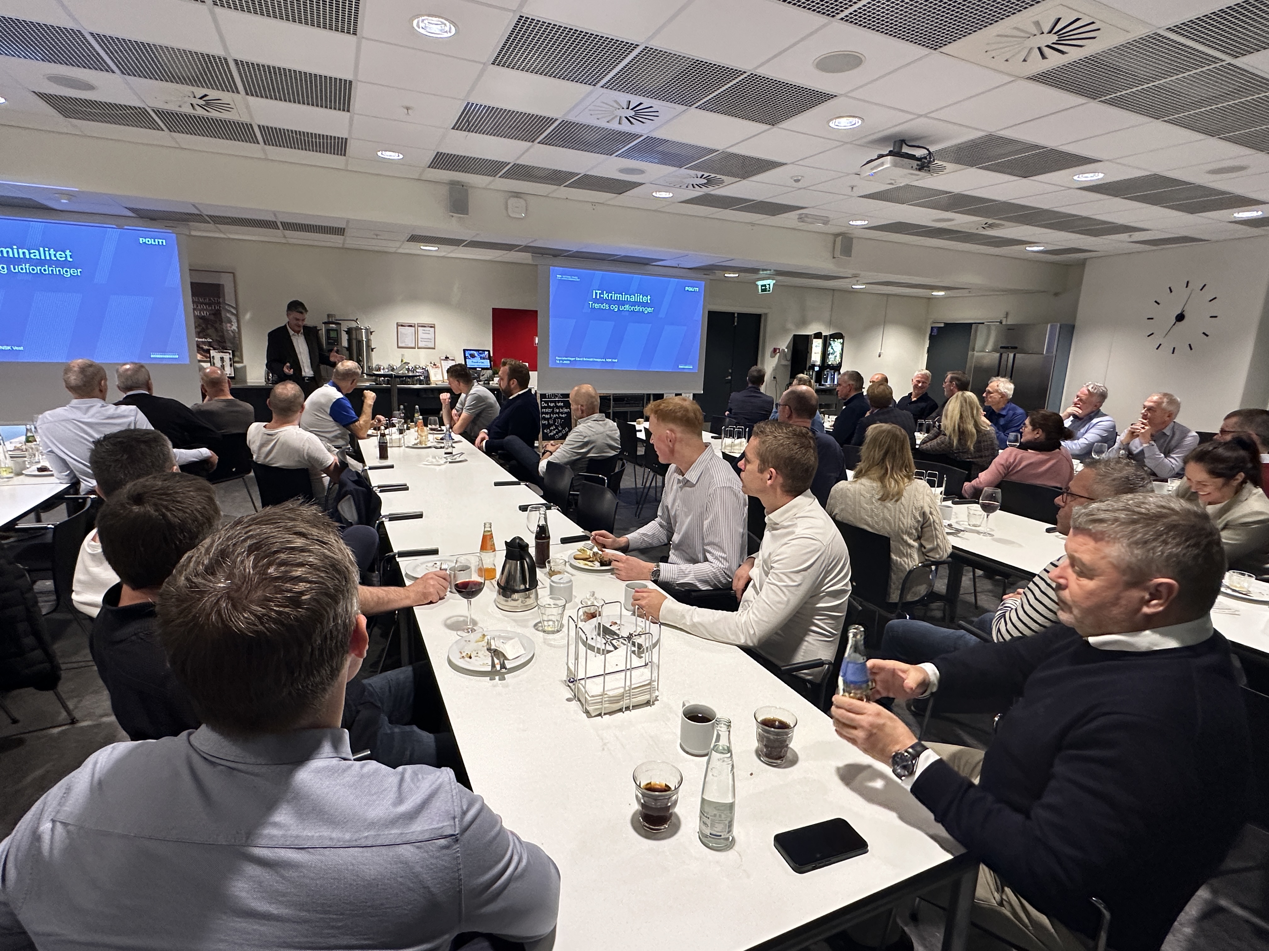 Fantastisk arrangement hos it´s IT – vær med når politiet møder hackeren